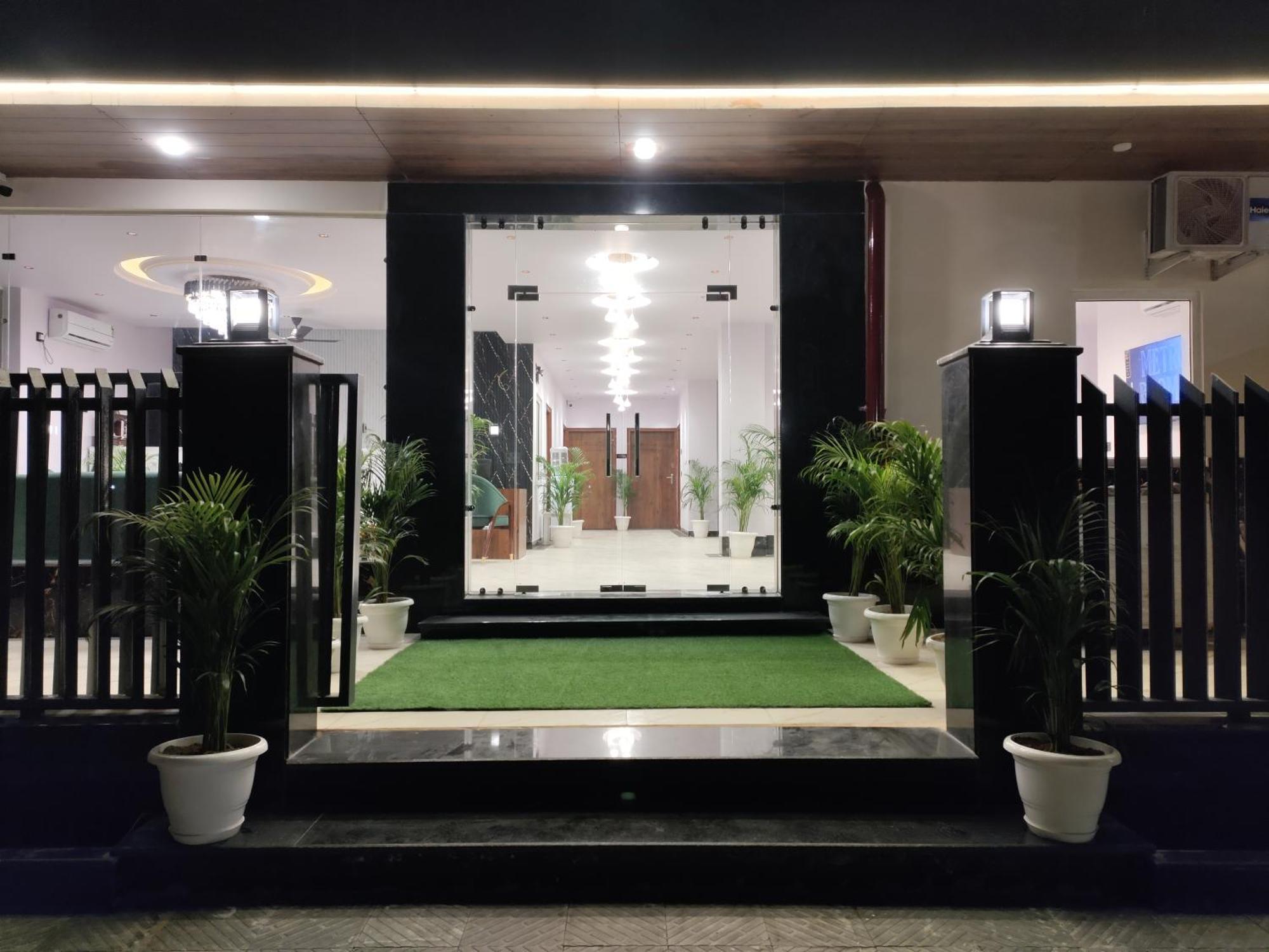 Emerald Suites Greater Noida Dış mekan fotoğraf