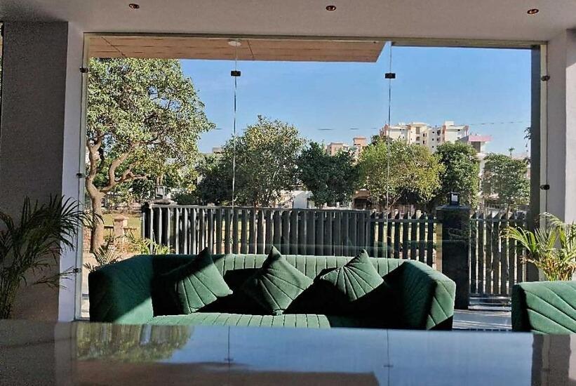 Emerald Suites Greater Noida Dış mekan fotoğraf
